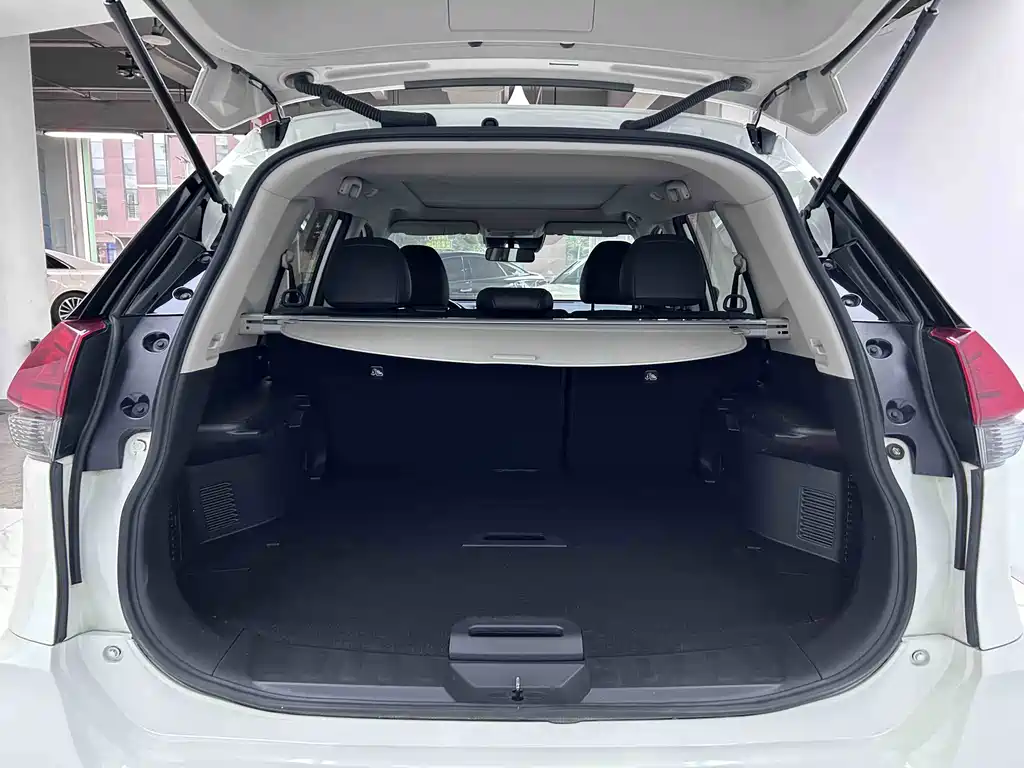 Nissan X-Trail — миниатюра 20
