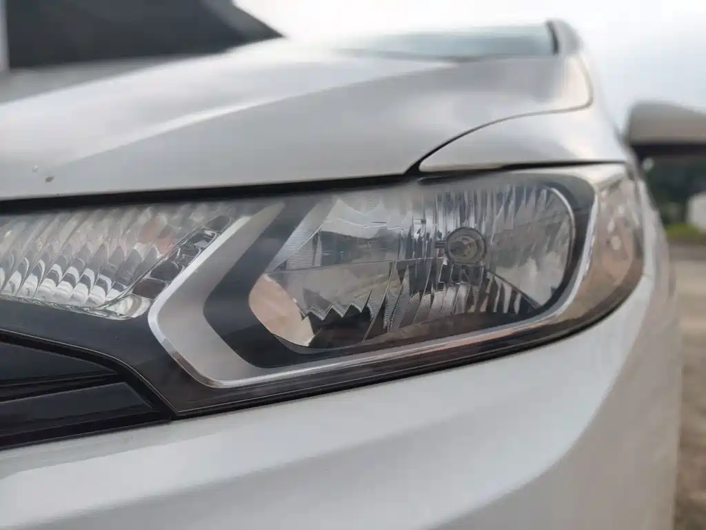 Honda Fit — миниатюра 18