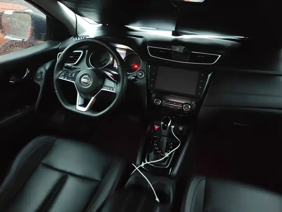 Nissan Qashqai — миниатюра 12