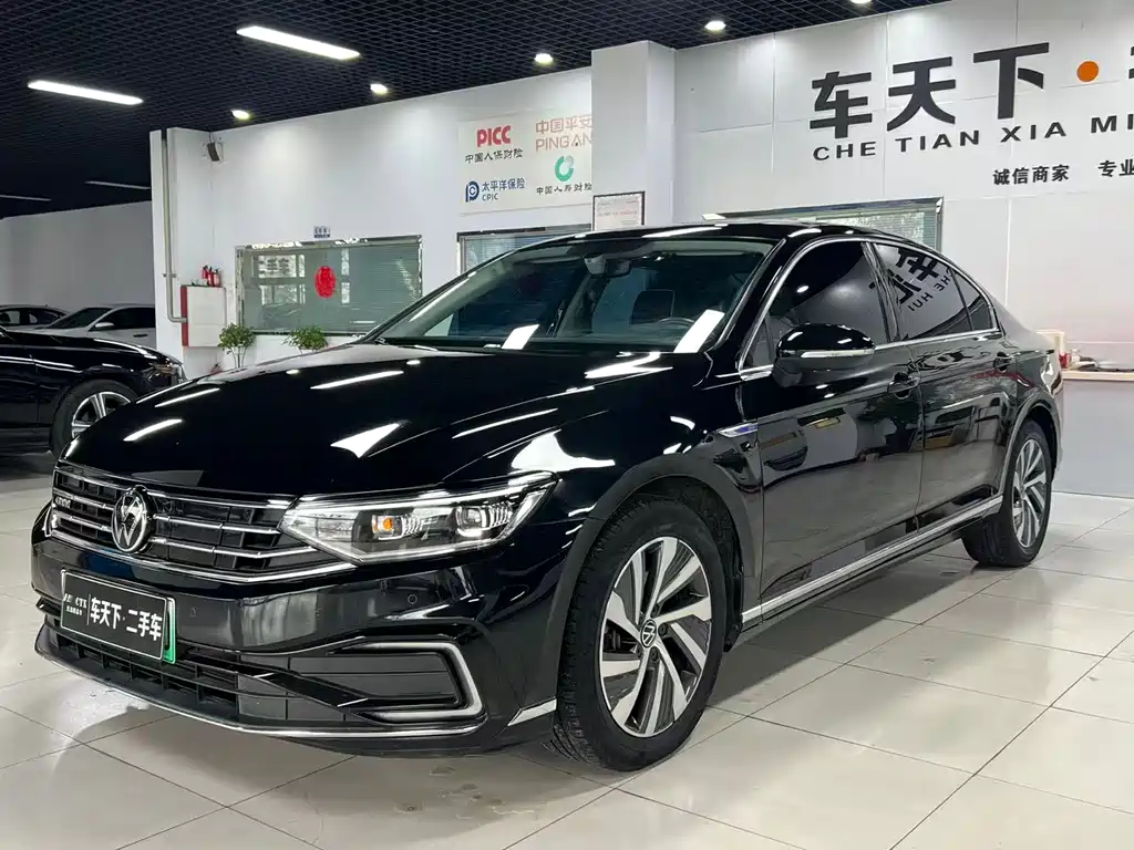 VOLKSWAGEN MAGOTAN GTE PLUG IN HYBRID