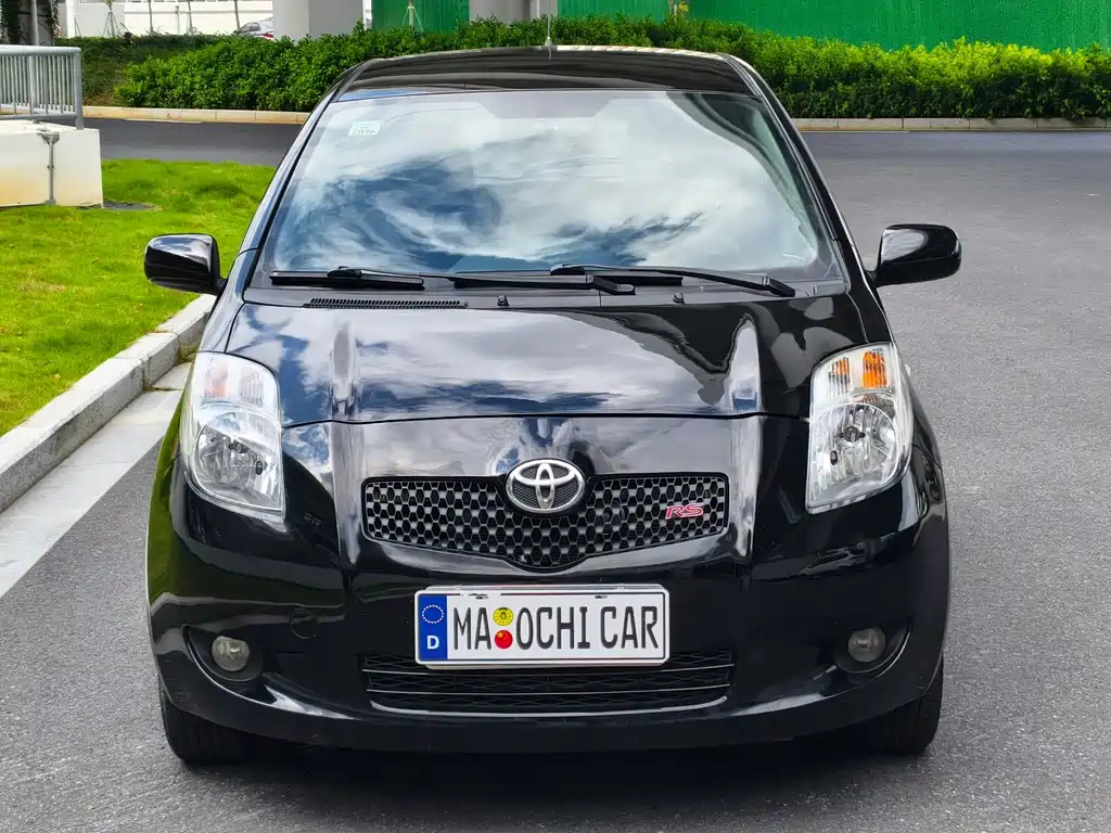 Toyota Yaris — миниатюра 2