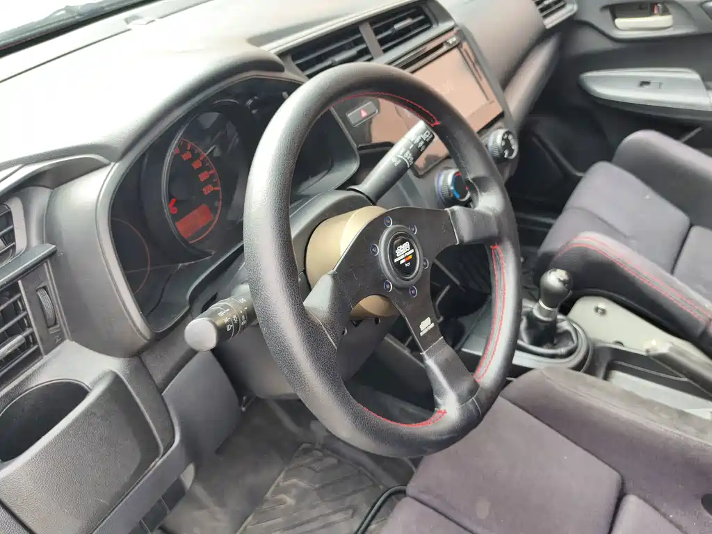 Honda Fit — миниатюра 16