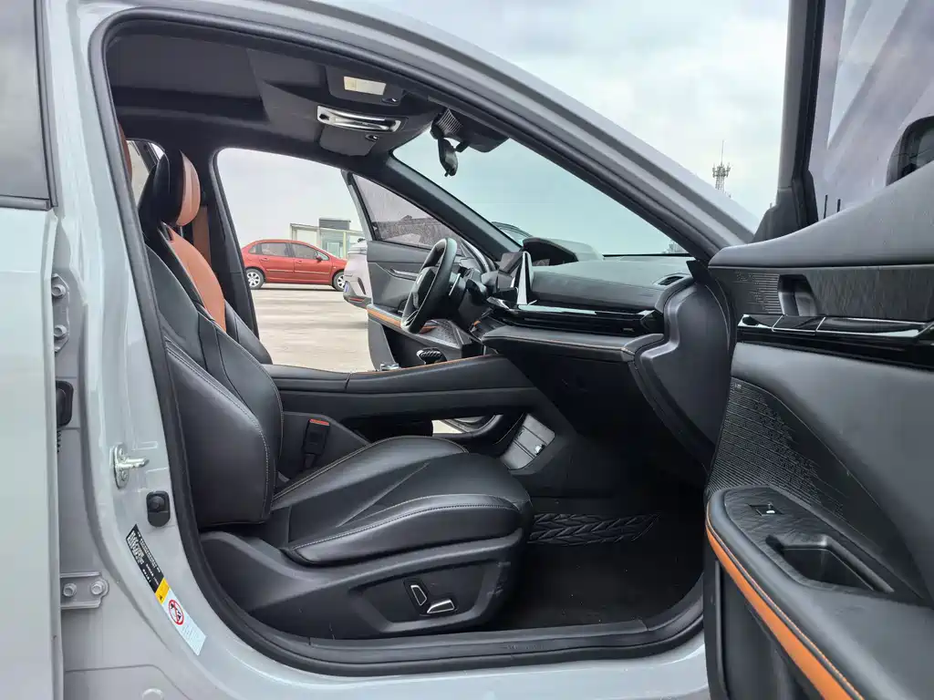 Changan UNI-V 2022 1.5T