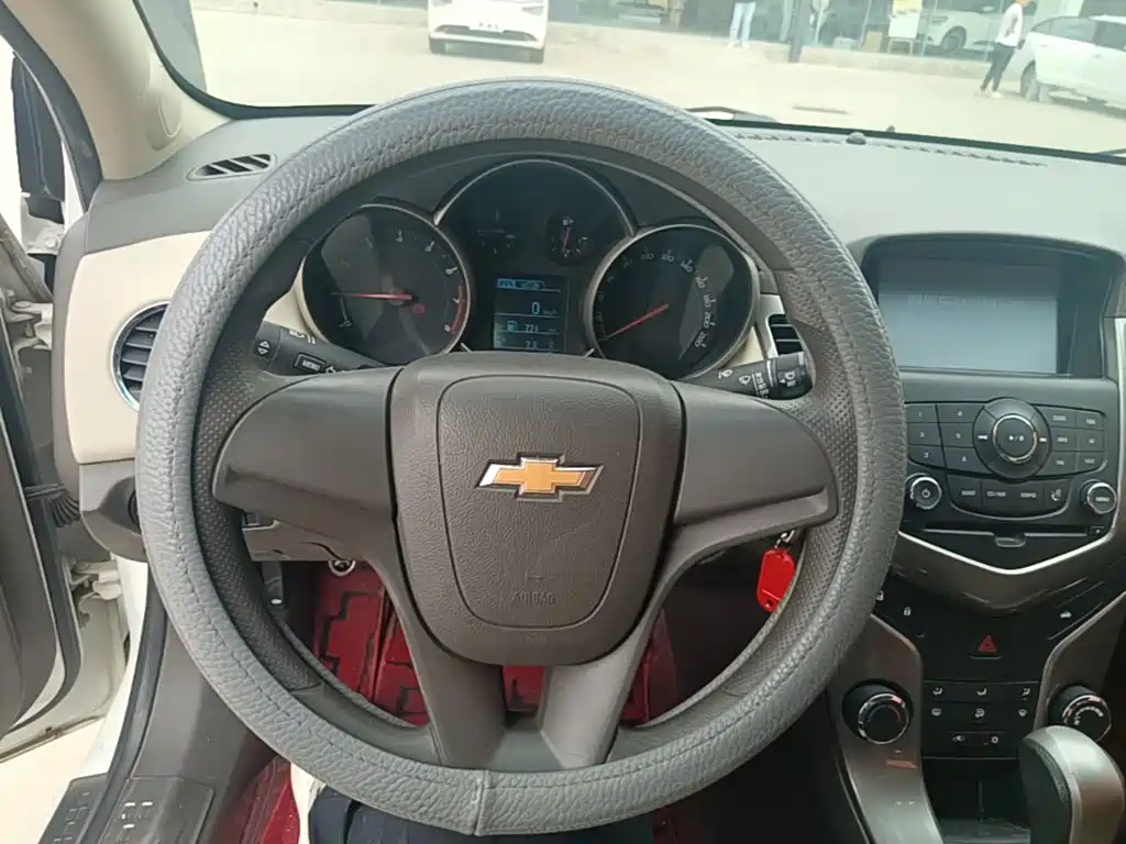 Chevrolet Cruze — миниатюра 11