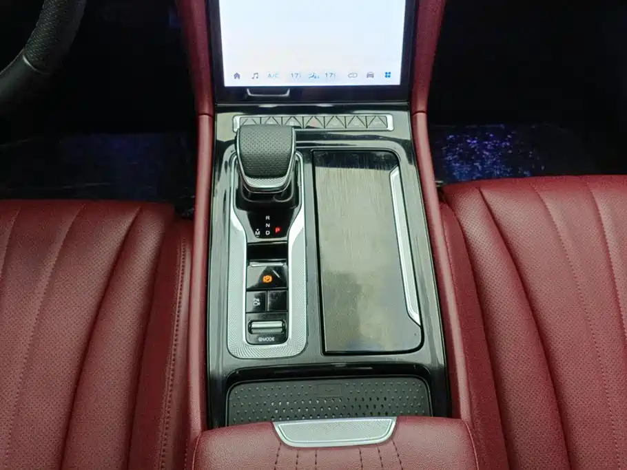 Hongqi Hongqi H5 — миниатюра 16