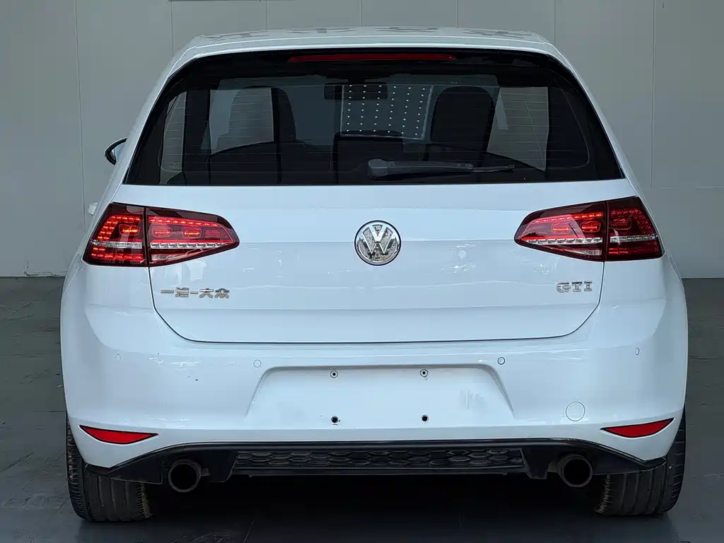 Volkswagen Golf GTI — миниатюра 7
