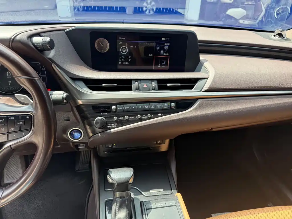 Lexus ES — миниатюра 5