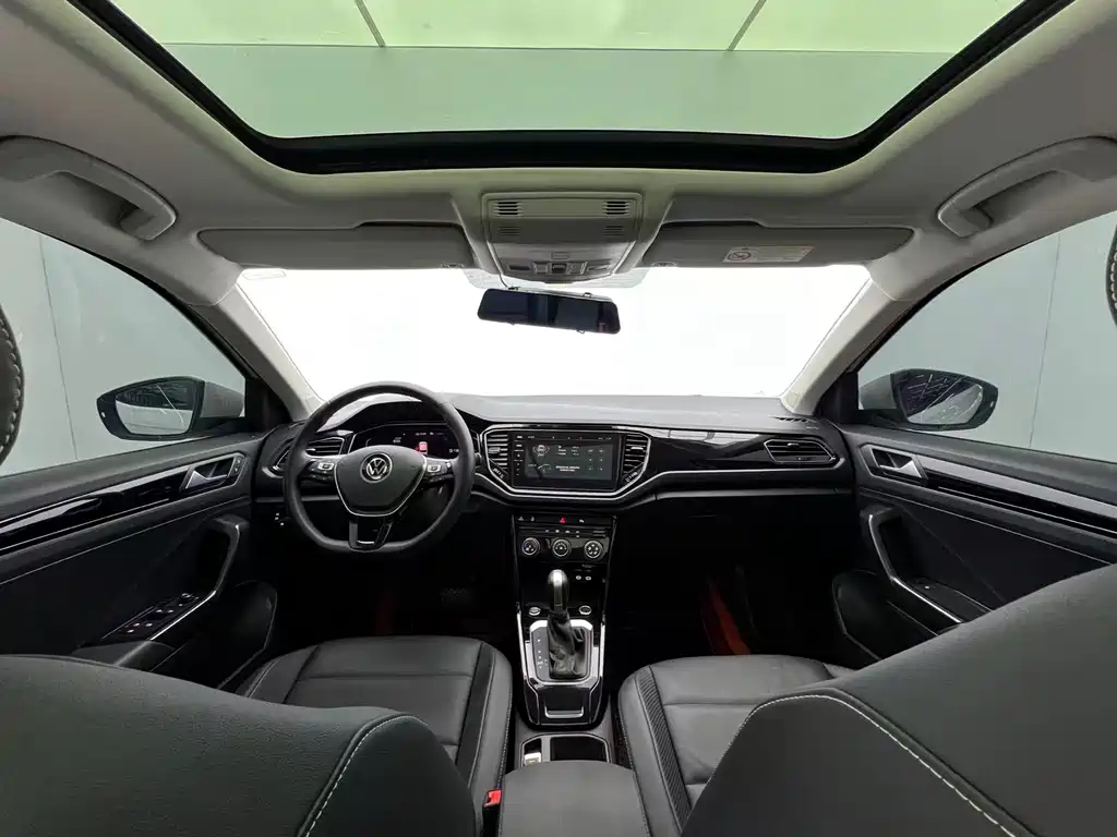 VOLKSWAGEN T ROC EXPLORING SONGS