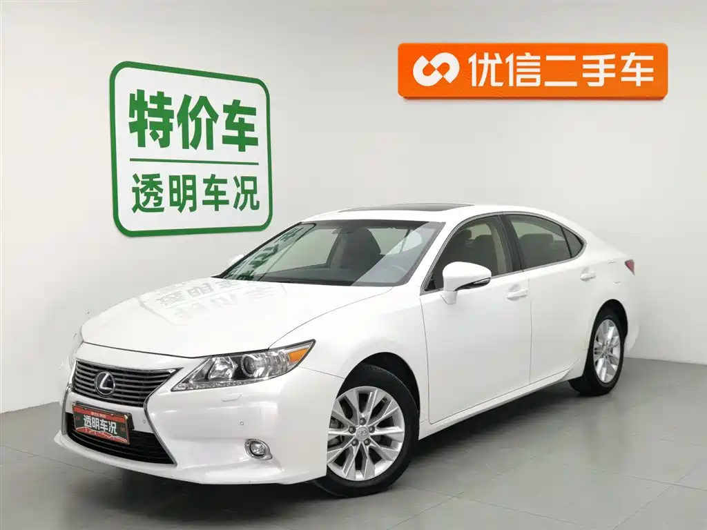 Lexus ES 2015