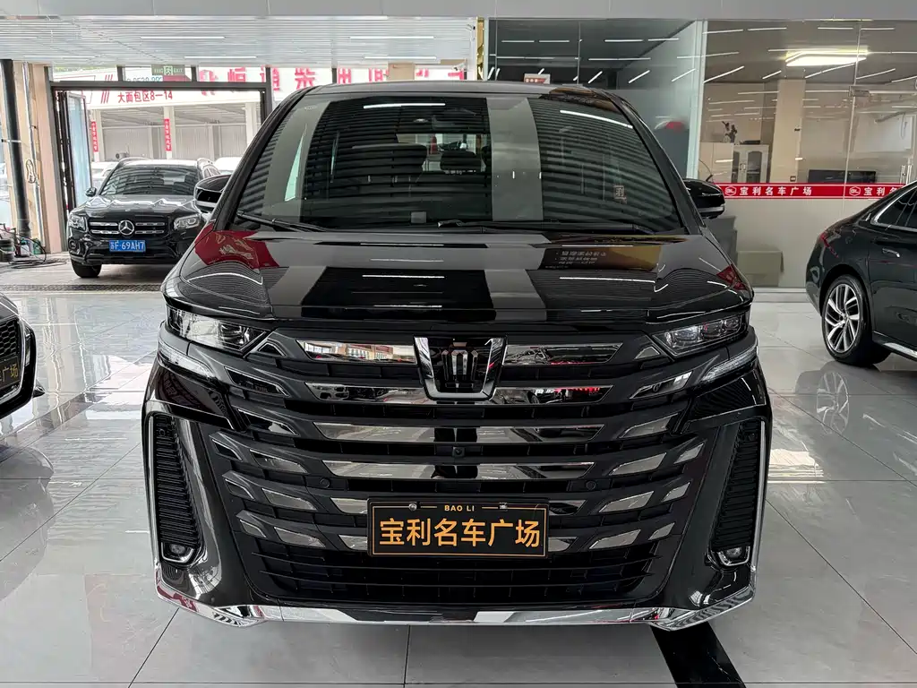 Toyota Vellfire 2026