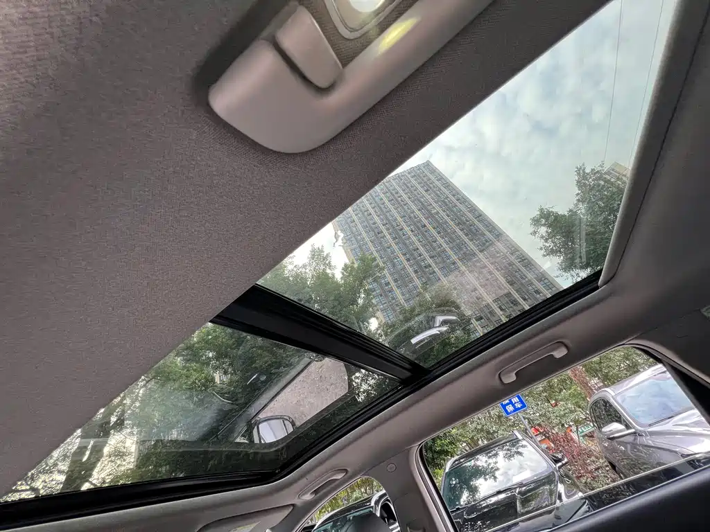 Hyundai Santa Fe — миниатюра 19