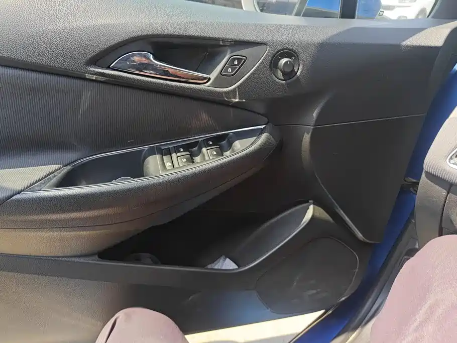 Chevrolet Cruze — миниатюра 7