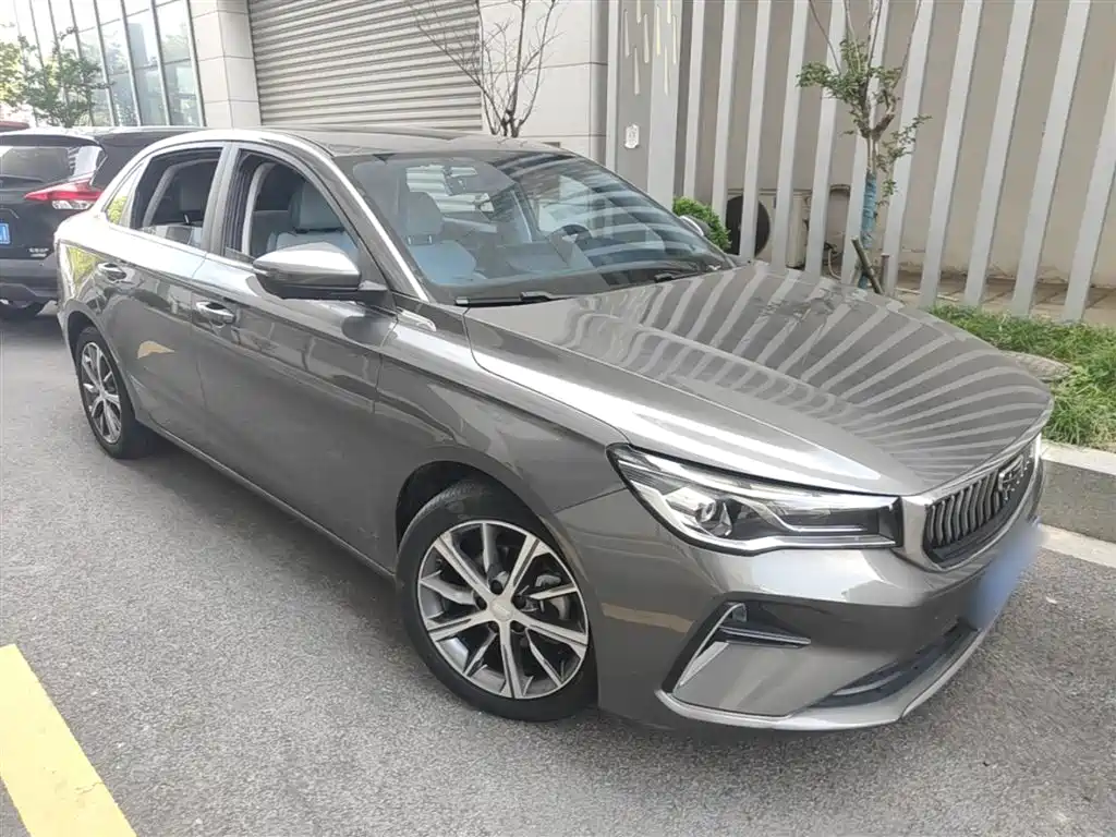Geely Emgrand 2023 4 Champion 1.5L CVT Flagship