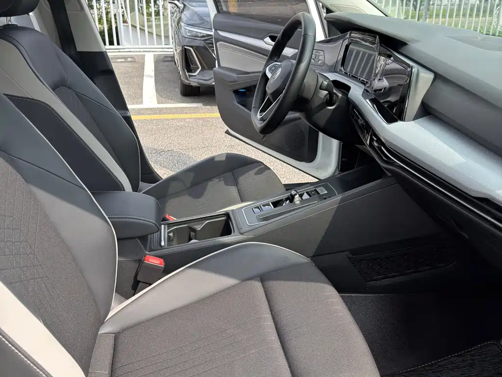 Volkswagen Golf — миниатюра 7