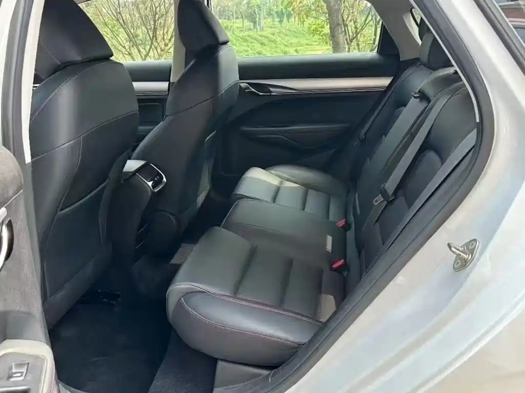 Geely Binrui — миниатюра 7