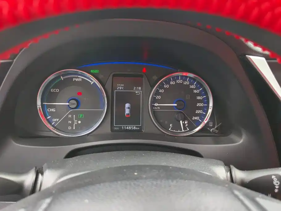 Toyota Corolla Hybrid — миниатюра 14