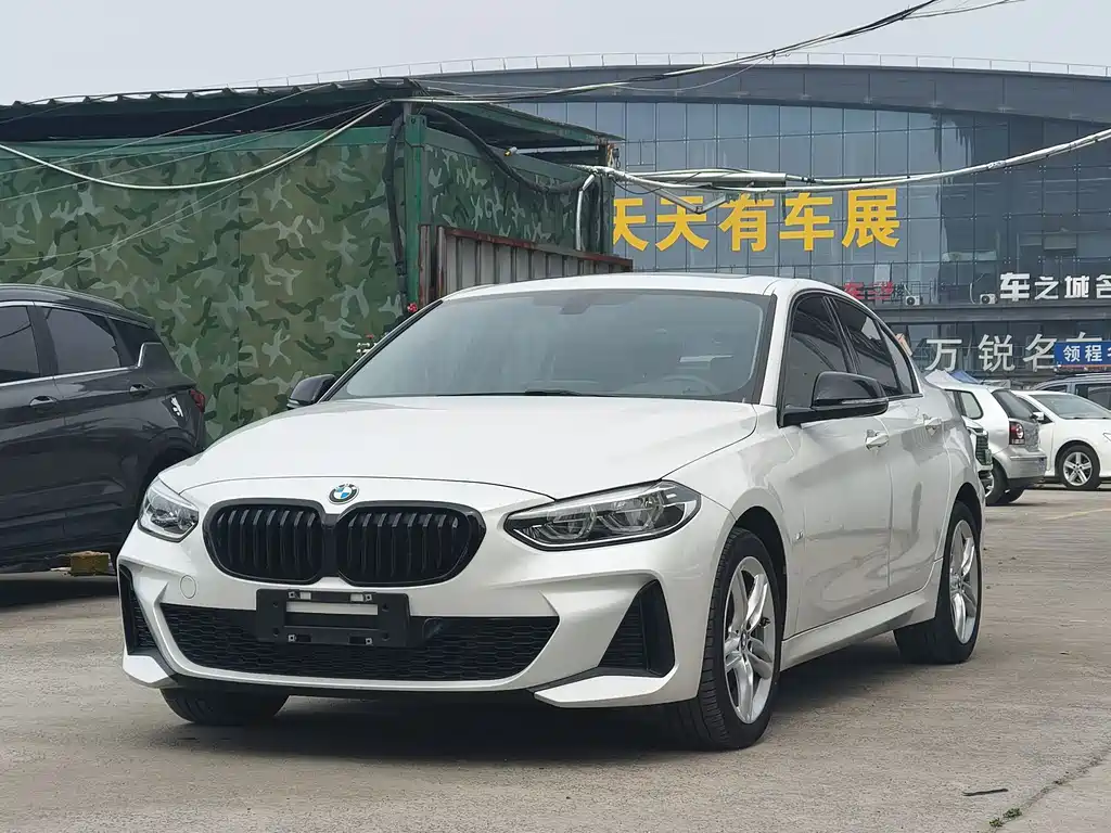 BMW 1 Series 2022
