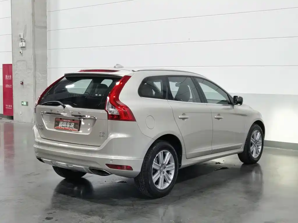 Volvo XC60 — миниатюра 2