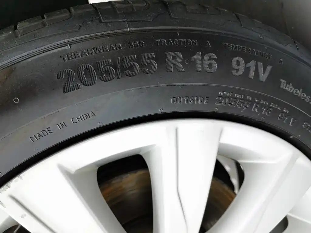 Volkswagen Sagitar — миниатюра 24