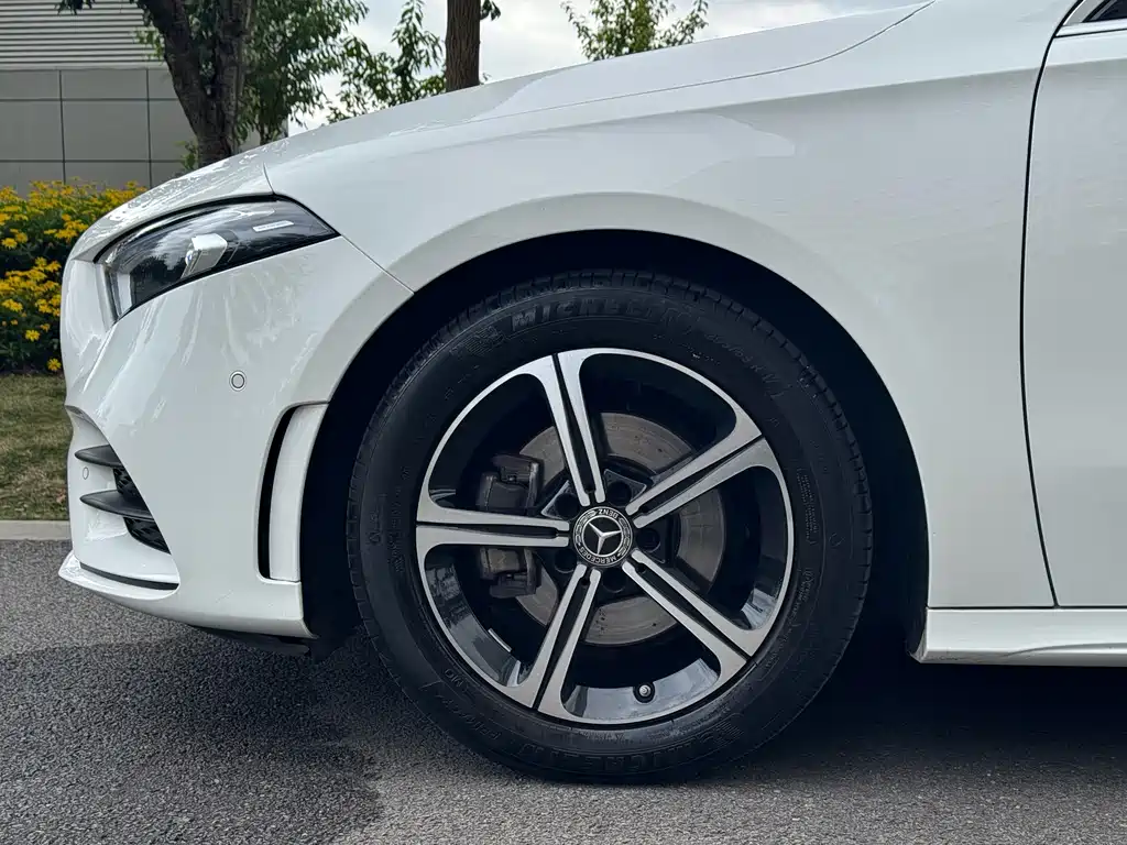 MERCEDES-BENZ A CLASS