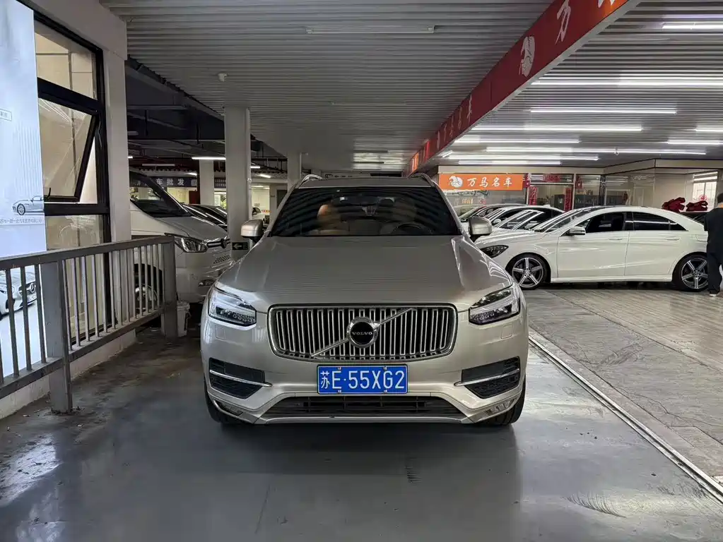 Volvo XC90 — миниатюра 2