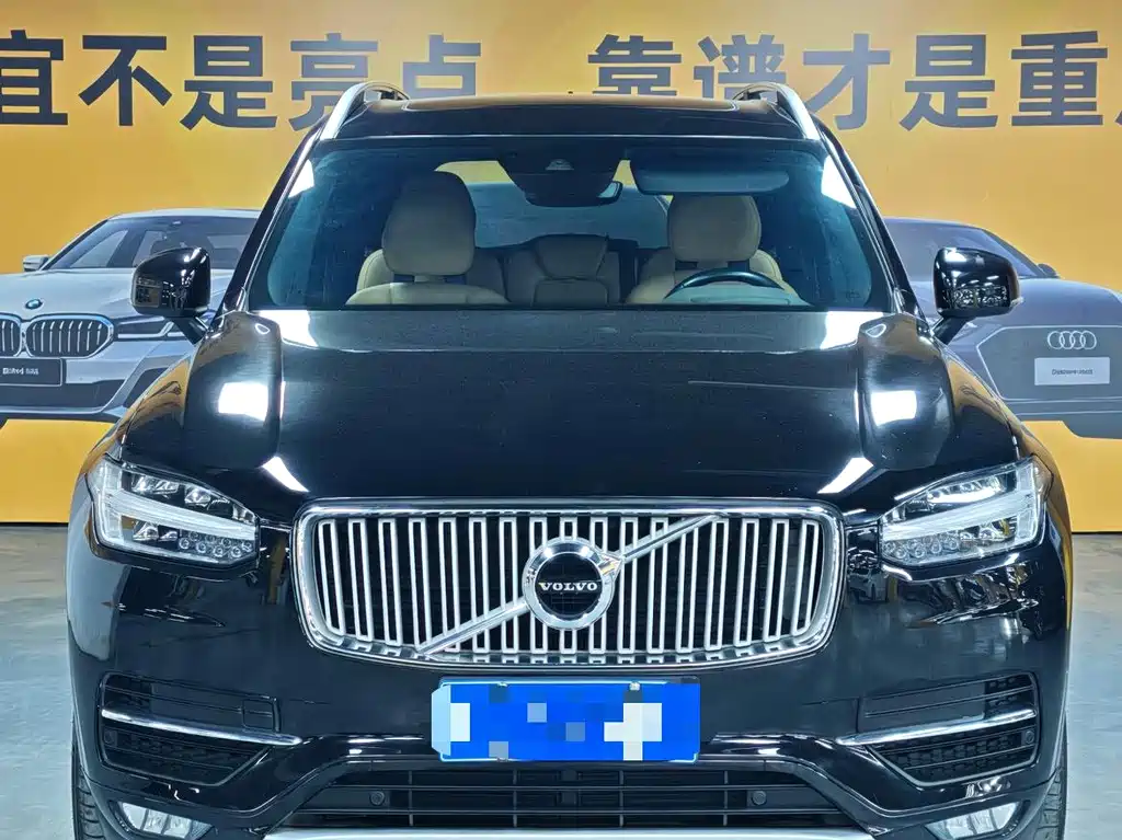 Volvo XC90 — миниатюра 2