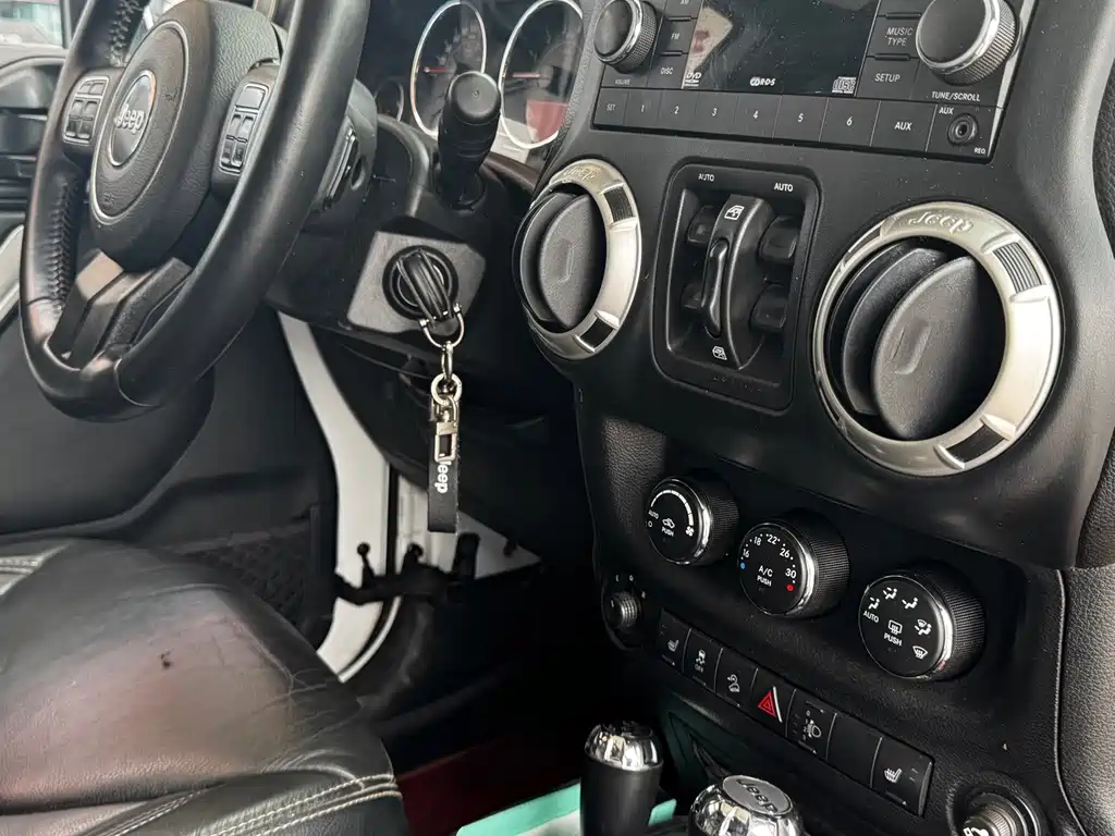 Jeep Wrangler — миниатюра 6