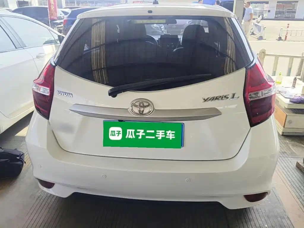 Toyota Yaris L — миниатюра 6