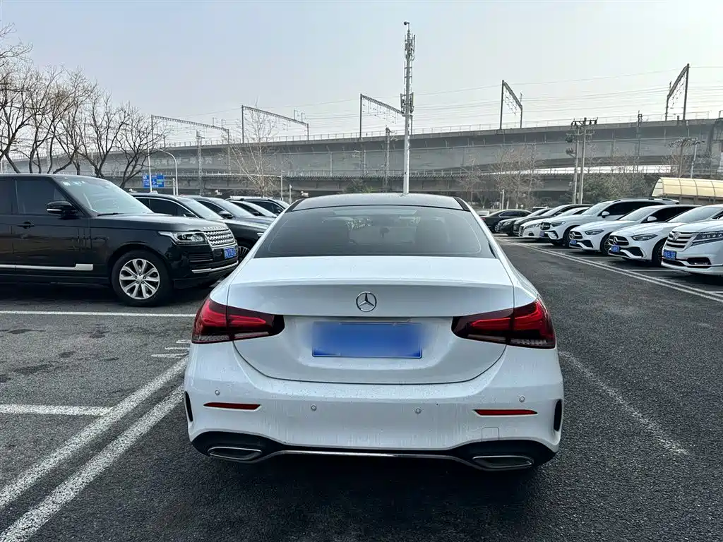 MERCEDES-BENZ A CLASS
