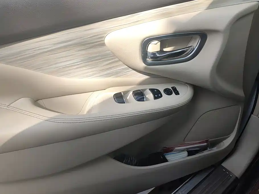 Nissan Murano — миниатюра 7