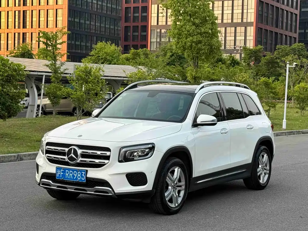 Купить Mercedes-Benz GLB