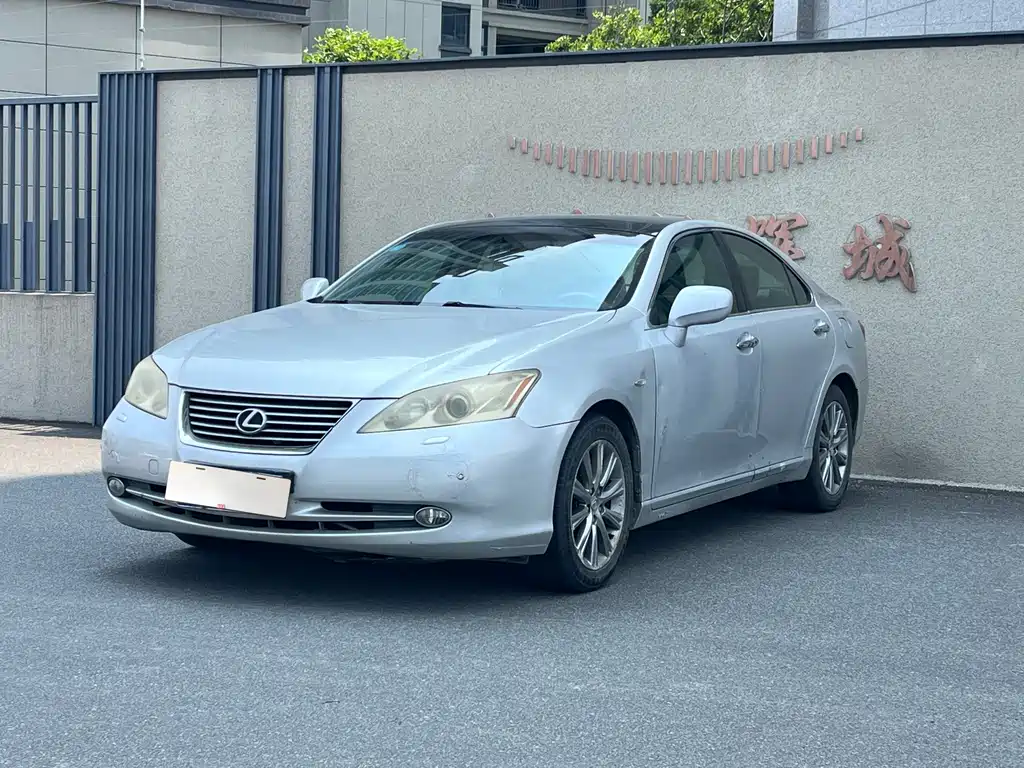 Купить Lexus ES
