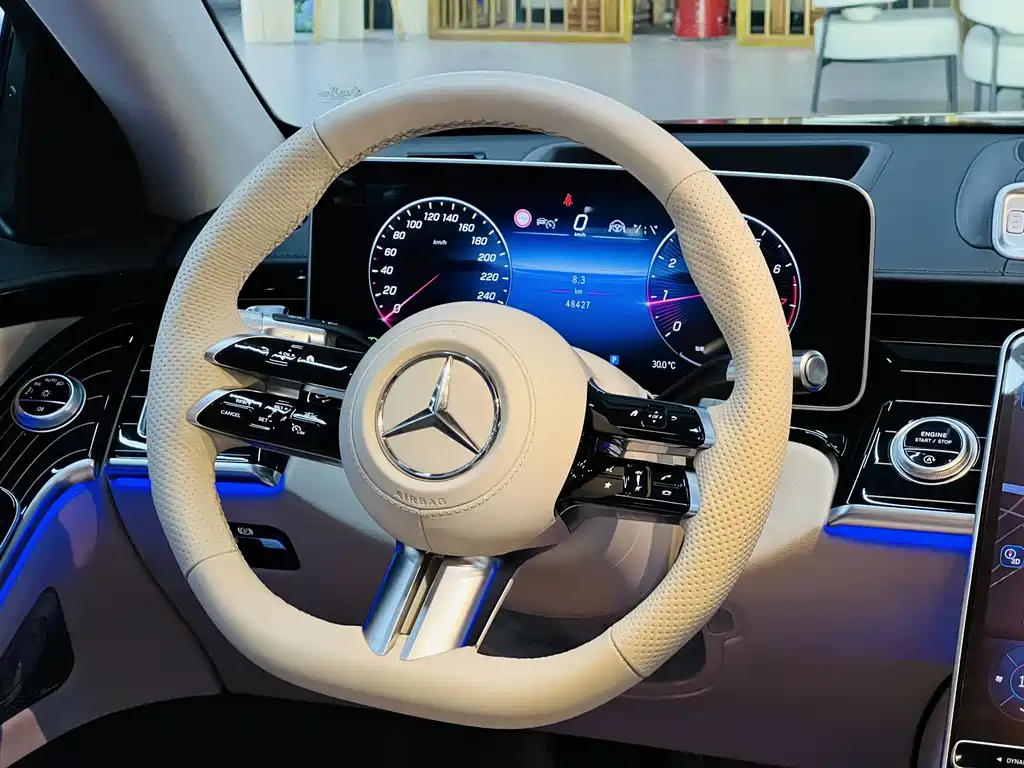 Mercedes-Benz S-Class — миниатюра 7