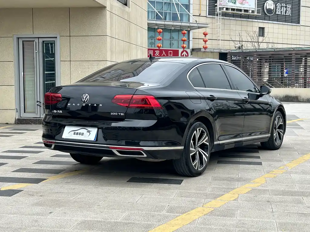 Volkswagen Magotan 2021 330TSI DSG 30