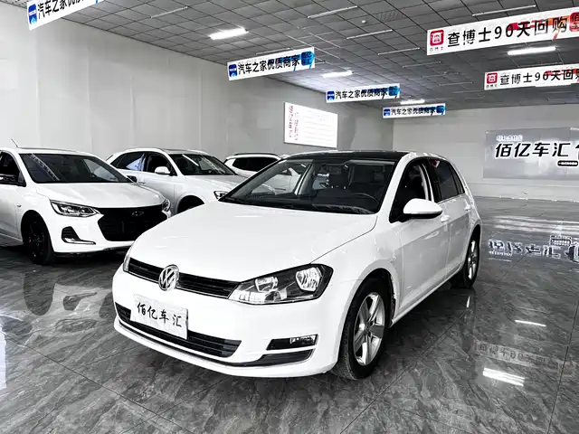 VOLKSWAGEN GOLF 2016