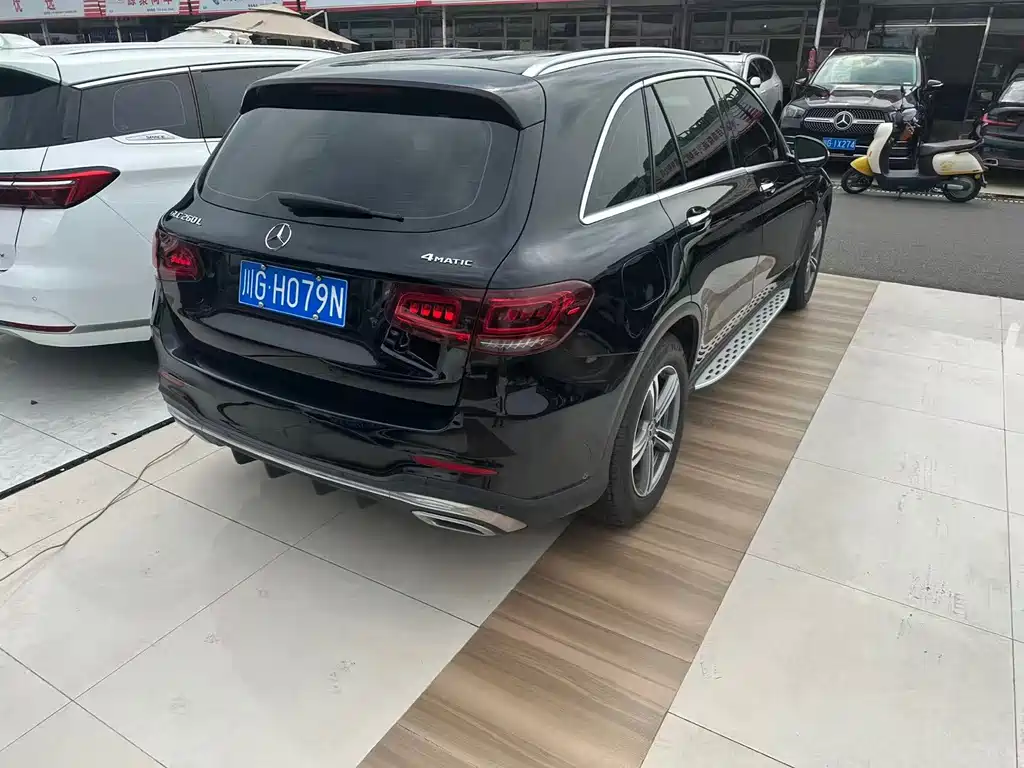 Mercedes-Benz GLC — миниатюра 8