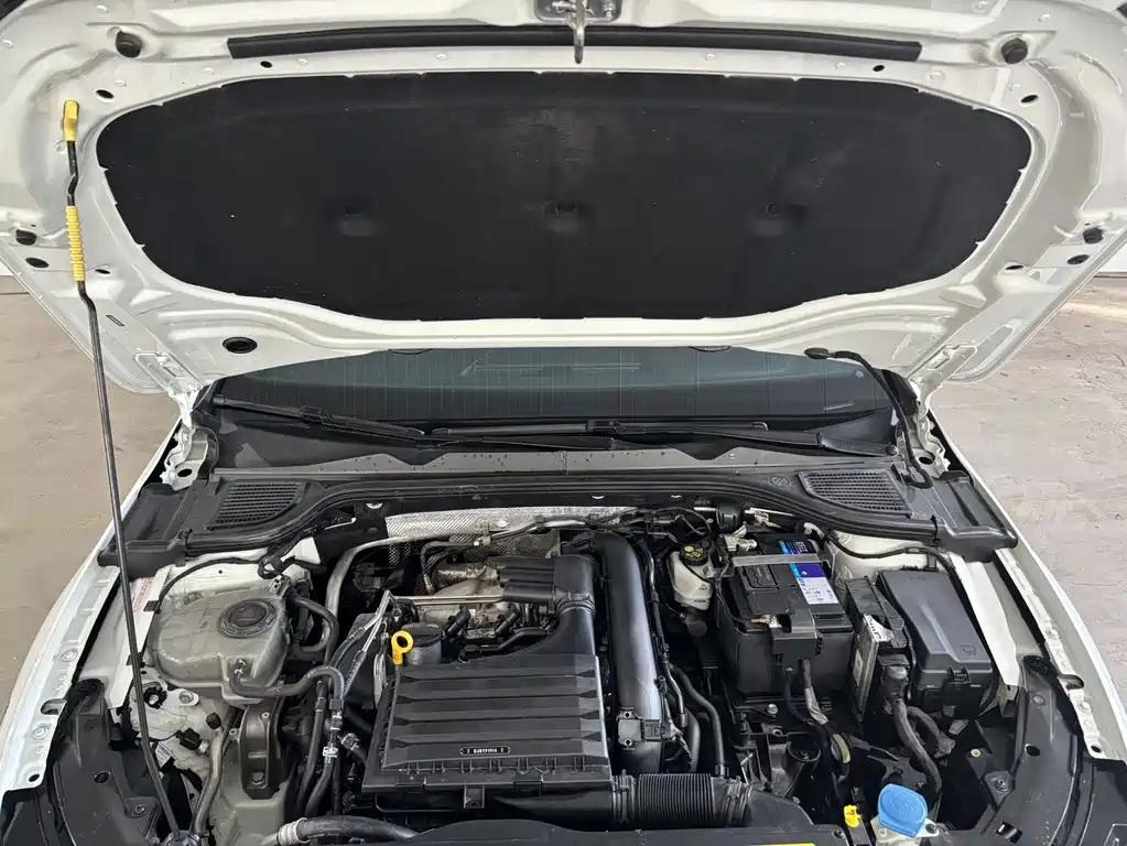 Volkswagen Golf — миниатюра 19