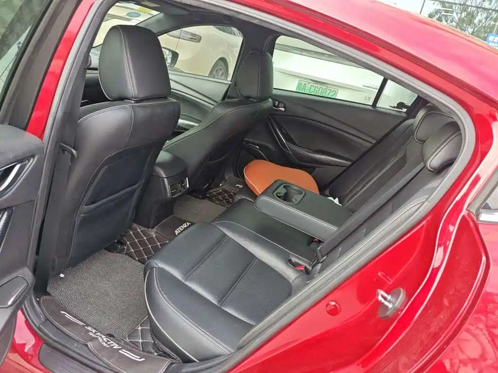Mazda Atenza — миниатюра 5