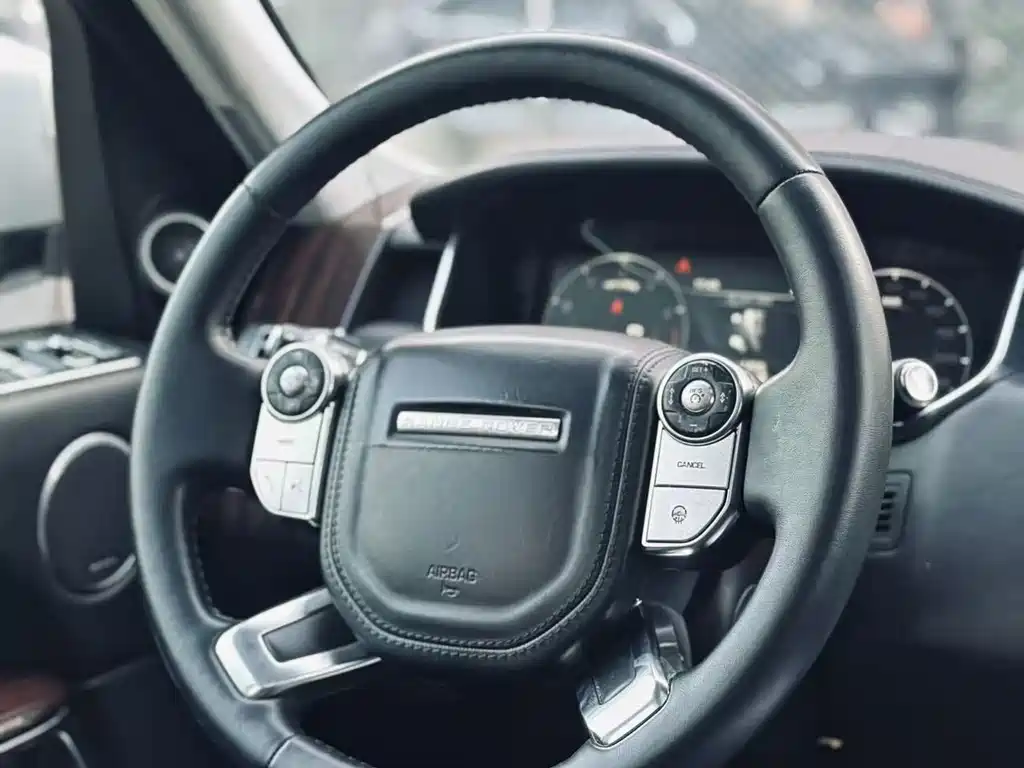 Land Rover Range Rover — миниатюра 14