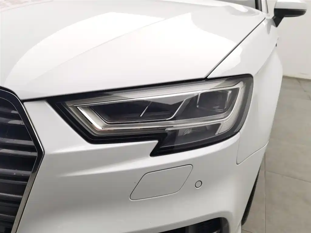 Audi A3 2018 30 Sportback 35 TFSI Sport