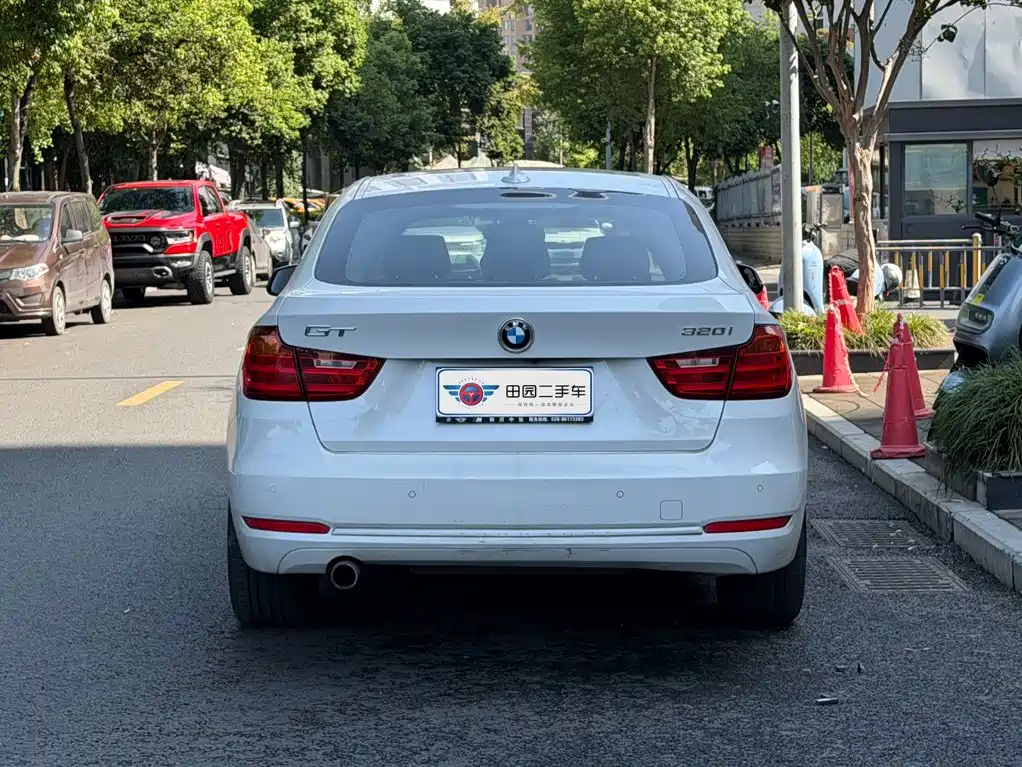 BMW 3 Series GT — миниатюра 5