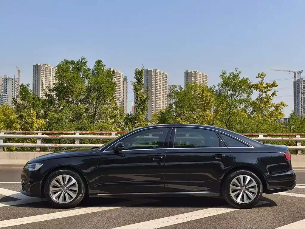 Audi A6L — миниатюра 4