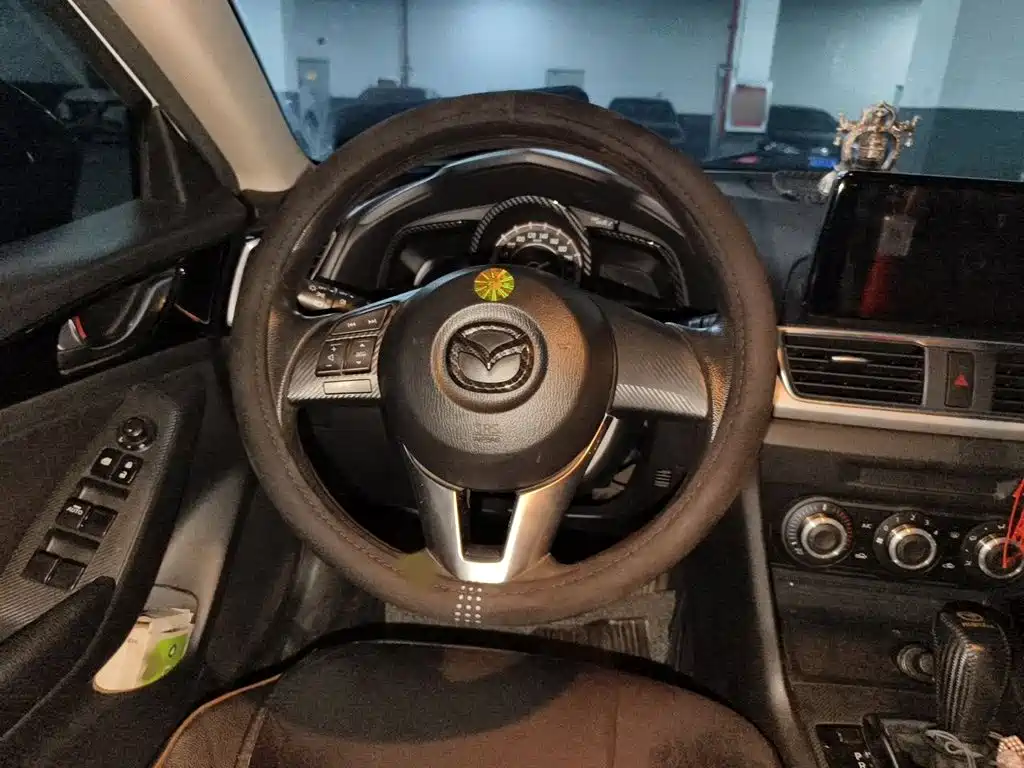 Mazda 3 Axela — миниатюра 3