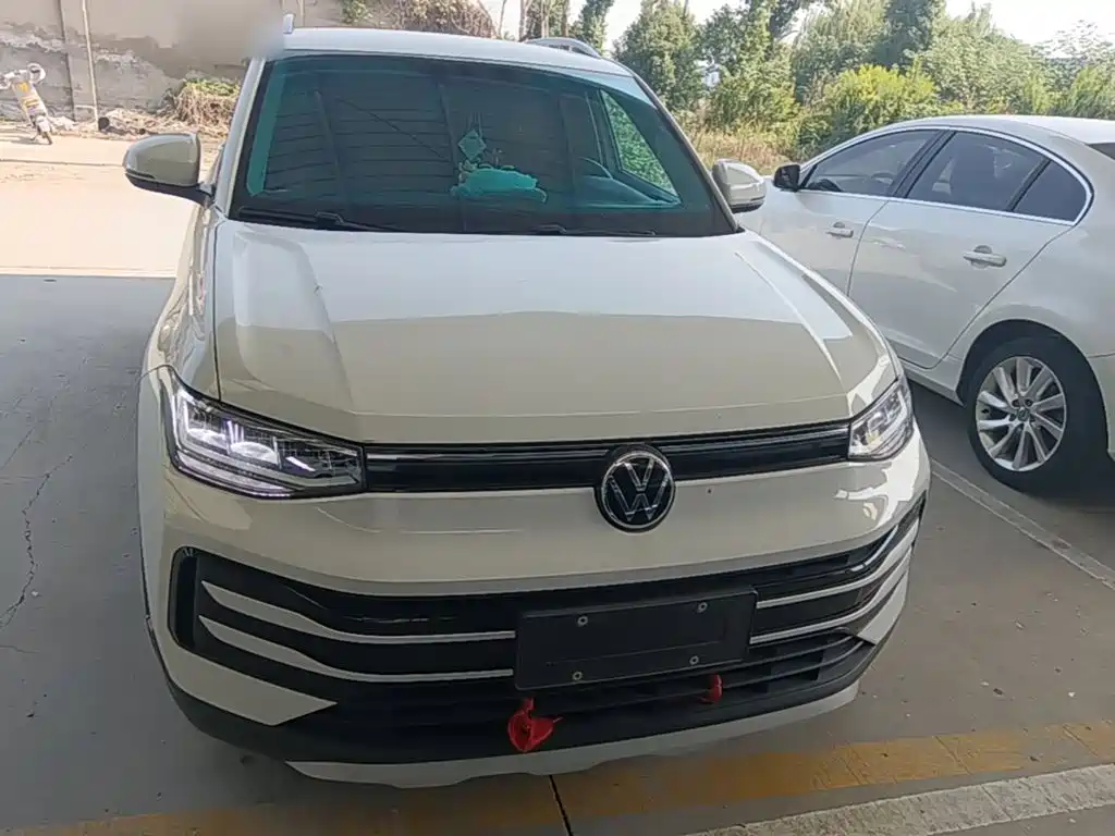 Volkswagen Tharu — миниатюра 3