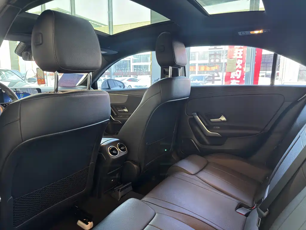 Mercedes-Benz A-Class — миниатюра 7