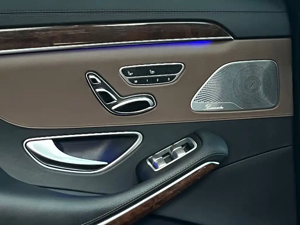 Mercedes-Benz S-Class — миниатюра 14