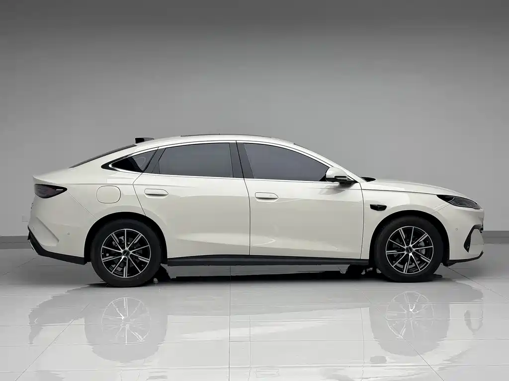 BYD SEAL 06 NEW ENERGY