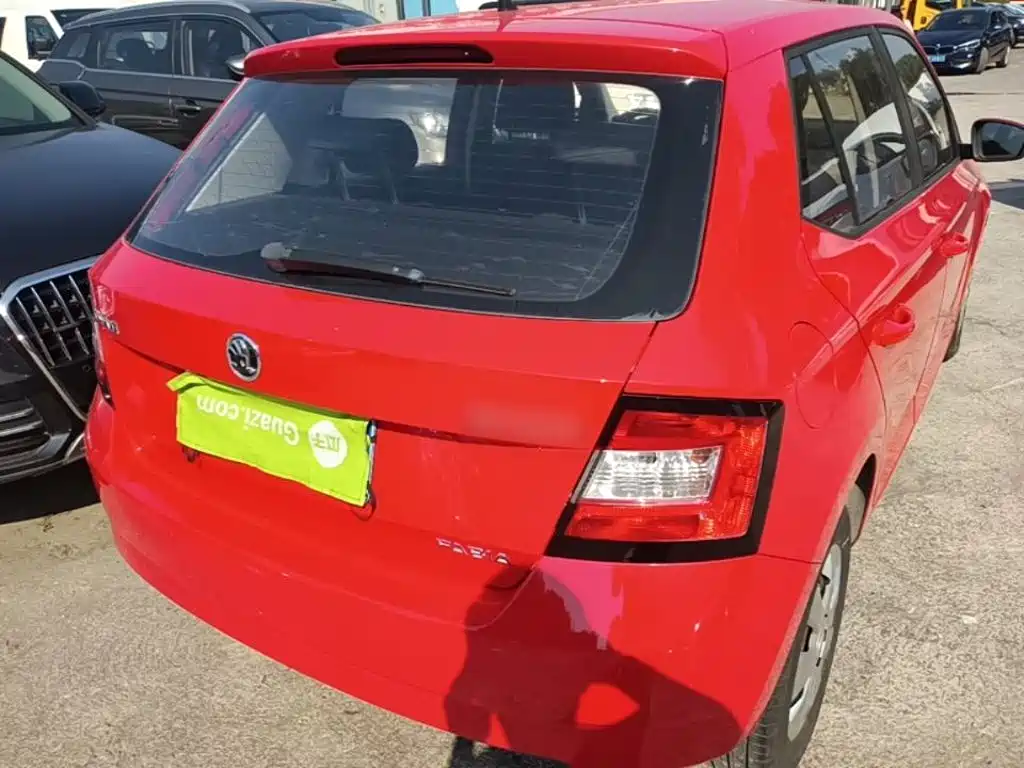 Skoda Fabia — миниатюра 7