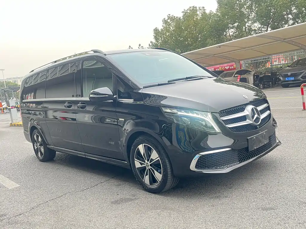 MERCEDES-BENZ V CLASS