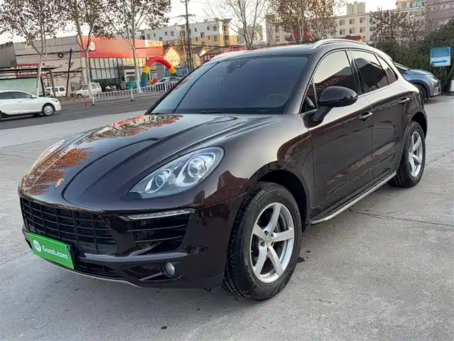 PORSCHE MACAN 2017